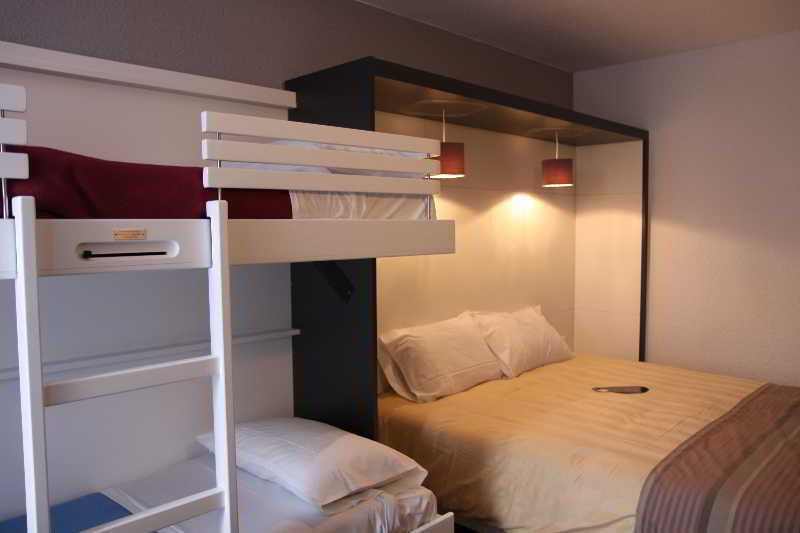 Hotel Ibis Styles Vichy Centre Buitenkant foto